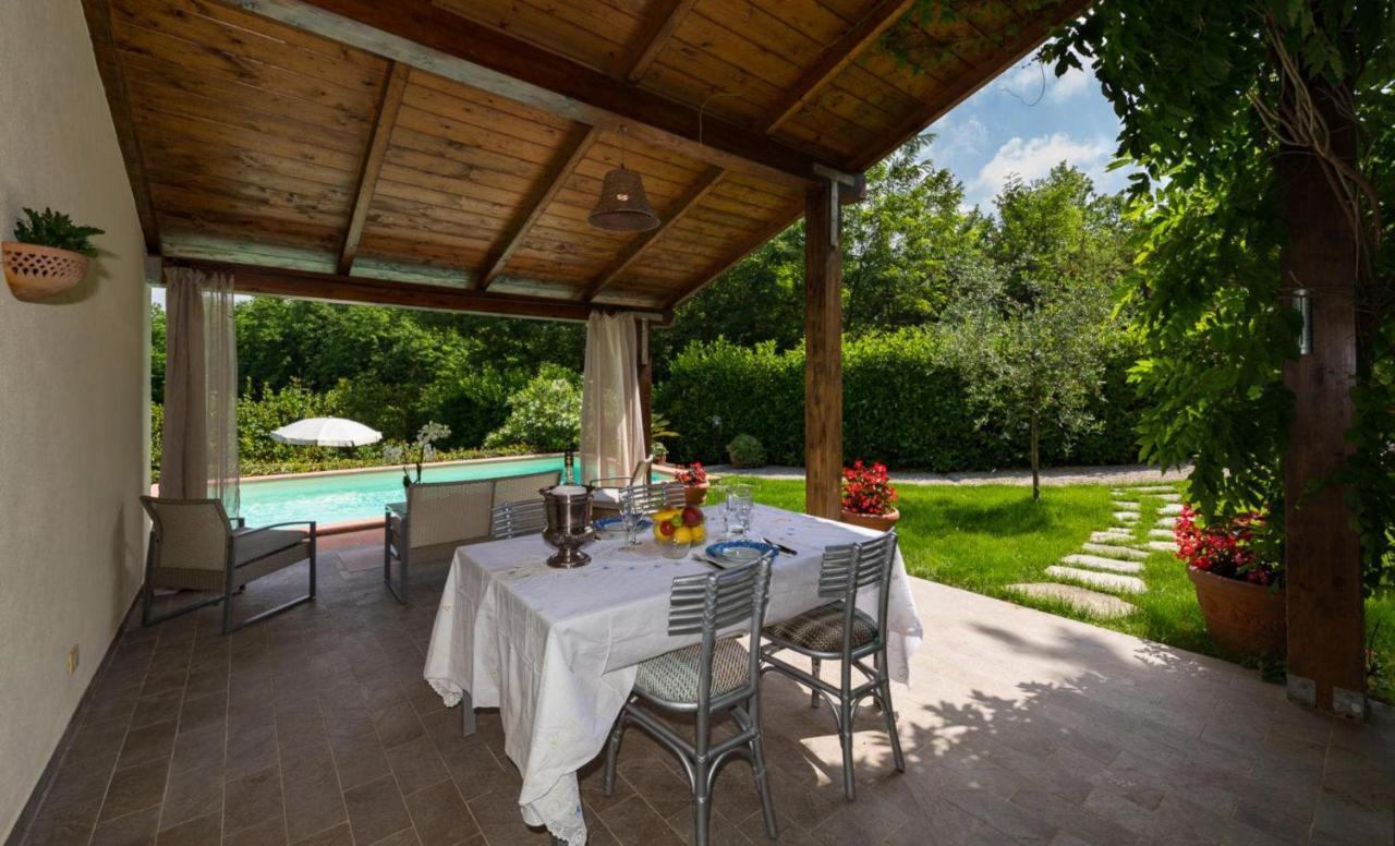 Villa Con Piscina Esclusiva Nel Verde Lucca Bagian luar foto
